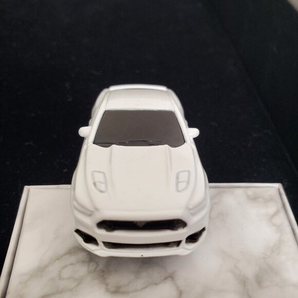 Maisto 2015 Ford Mustang GT Diecast Car White Jackson Hewitt Tax ServeLogo Promo - Picture 7 of 14